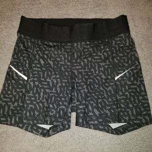 Lululemon shorts 4